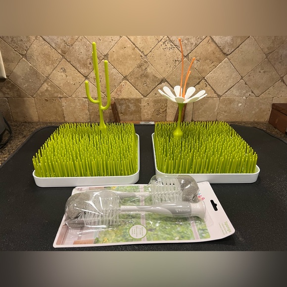BOON lawn bottle drying racks with twig and stem accessories. - Picture 1 of 5
